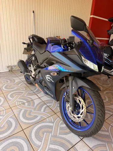 Yamaha R15 25/25 - 7.000km - Único Dono