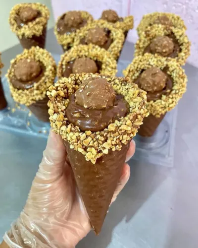 Cones trufados