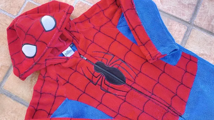 Macacão homem aranha