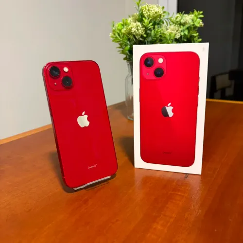 iPhone 13 - 128GB Vermelho