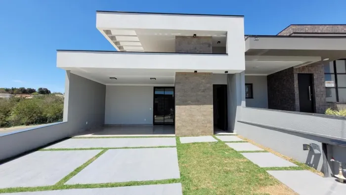 Mestre de obras com equipe 