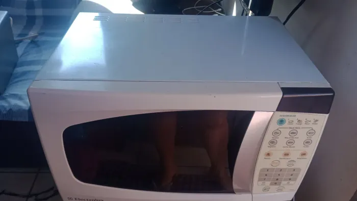 Microondas esquentando bem sem nenhum defeito 