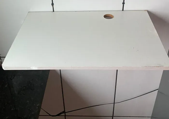 Pratileira pra forno ou microondas, acompanha cantoneiras 40 cm comprimento 69 cm largura 