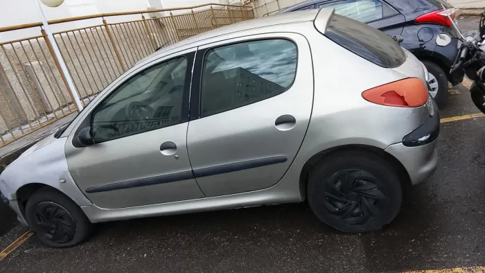 Peugeot 206 Selection/ Sensation 1.0 16V 3P 2006