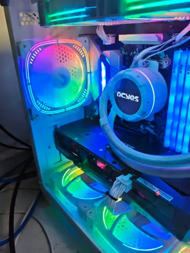 Water cooler PcYes Vision 240mm LCD + Gabinete Macer cv300 Branco + 7 fans risen + control