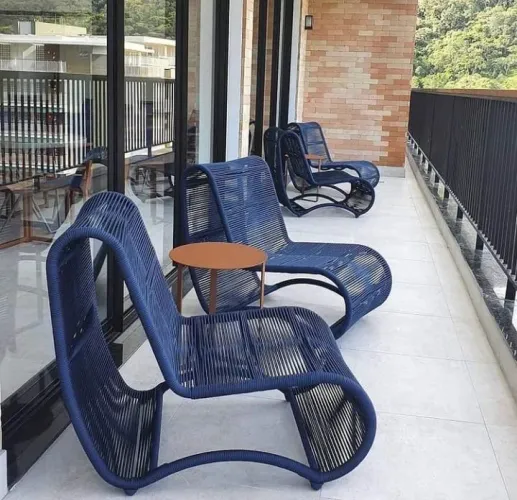 Poltrona S