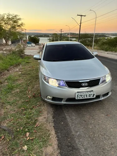 Kia Motors Cerato 1.6 16V Mec. 2011