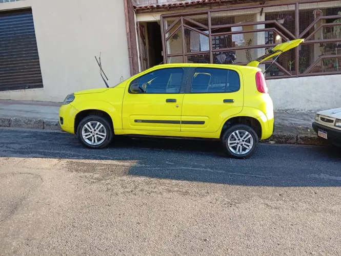 Fiat Uno Attracti. Celeb.1.4 EVO F.flex 8V 4P 2011