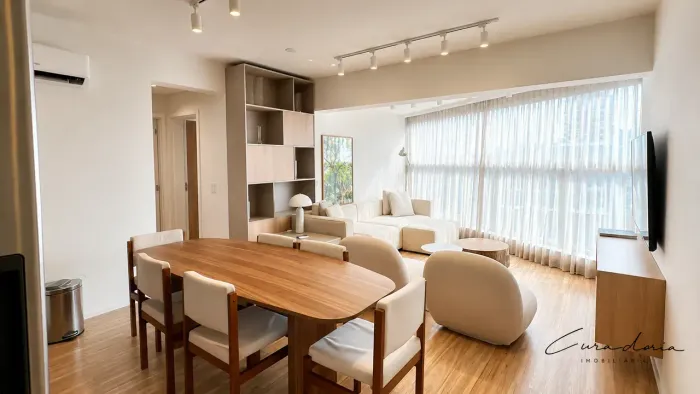 Pinheiros/Faria Lima: 85m² mobiliado no White 2880, suíte, varanda e vaga