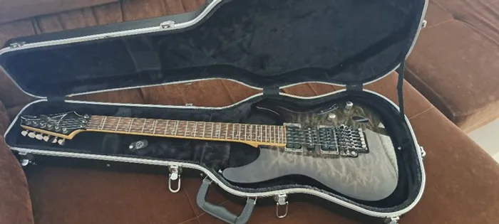 Guitarra Ibanez S570 DXQM impecável com CASE de Luxo