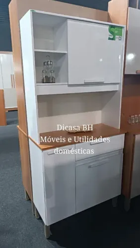 Armário de cozinha clássico