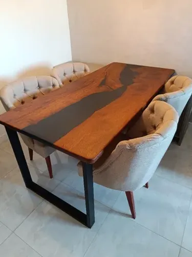Mesa de jantar em madeira resina