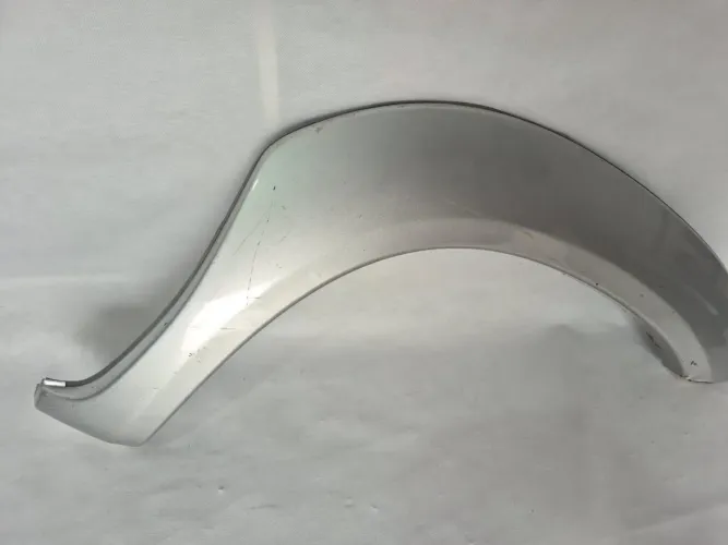 Alargador paralama Direito Hilux 2005 2006 2007 2008 2009 2011 