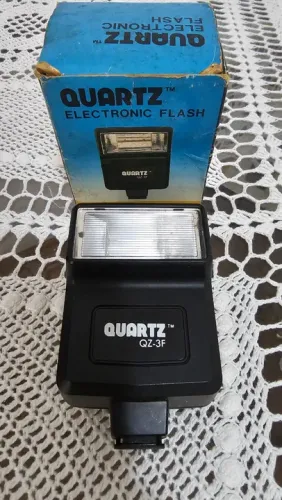 [ÚNICO] Flash Eletrônico Quartz QZ-3F [RARIDADE] 