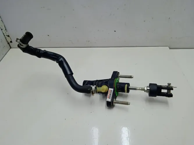 Cilindro Atuador Pedal Embreagem Toyota Etios 1.5 15 A 19ori