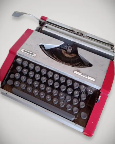 Máquina de datilografia olivettt roma 