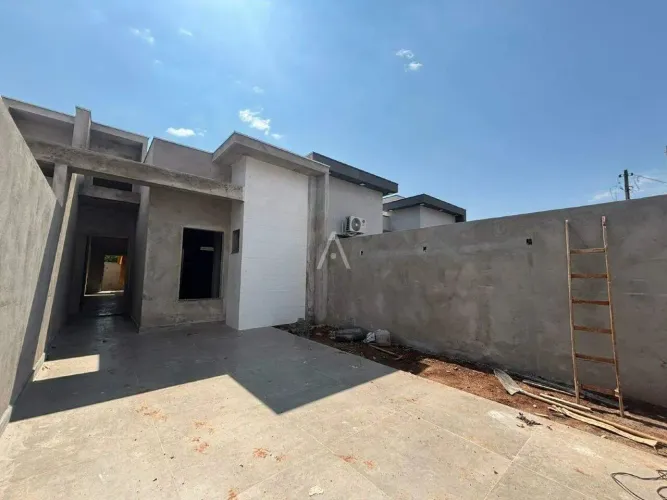 Casa Residencial 3 quartos à venda no Bairro JARDIM COOPAGRO em TOLEDO por R$ 450.000,00