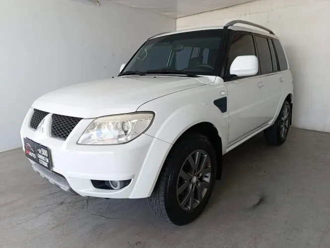 Mitsubishi Pajero TR4 2.0 Flex 16V 4X2 Aut. 2013