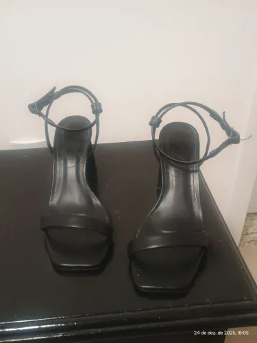 Sandália 33