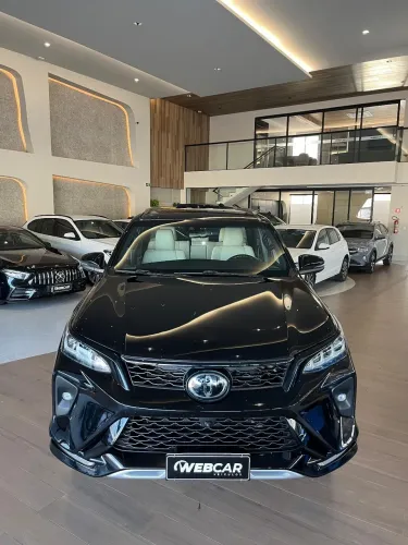 Toyota Hilux SW4 Diamond 2.8 TB 4X4 Die. Aut. 2024