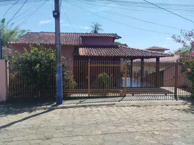 Casa no centro de Jaboticatubas 