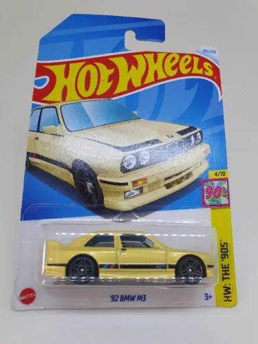 Hot Wheels BMW M3 95 amarelo (blister)