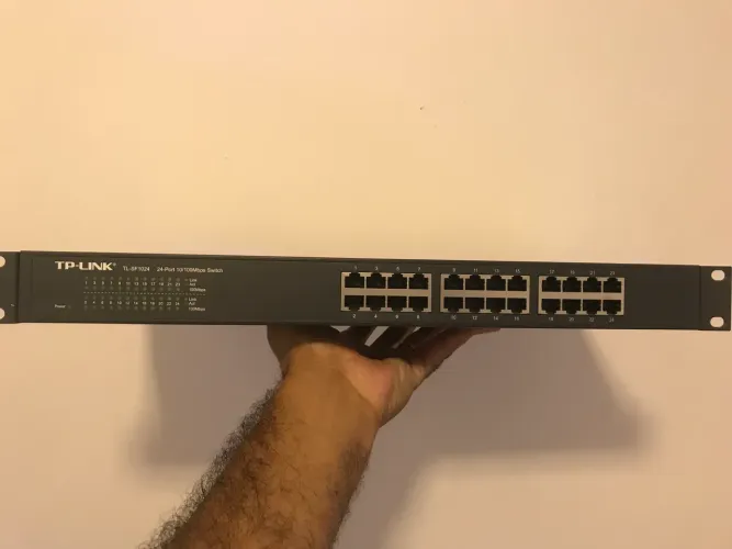 Switch TP- LINK 24 PORTAS Gigabit