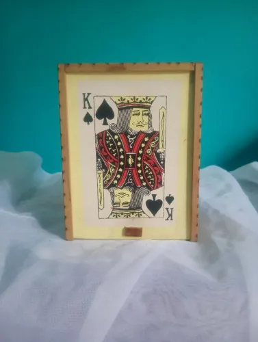 Antigo conjunto com porta cartas e baralhos para buraco 