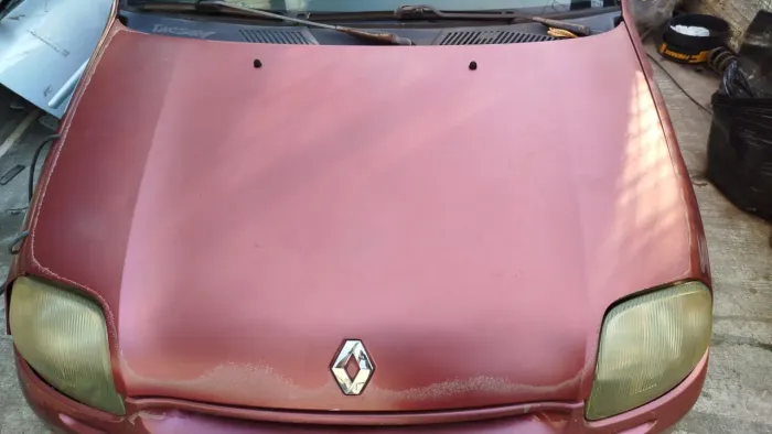 Capô Clio 2001(liso)