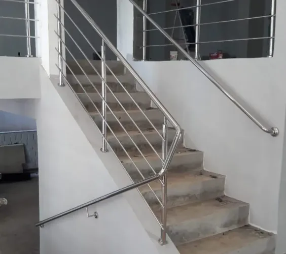 Corrimão e guarda corpo sob medidas para segurança do seu ambiente!
