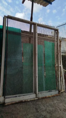 Portão Metalon de 40x40 com tela