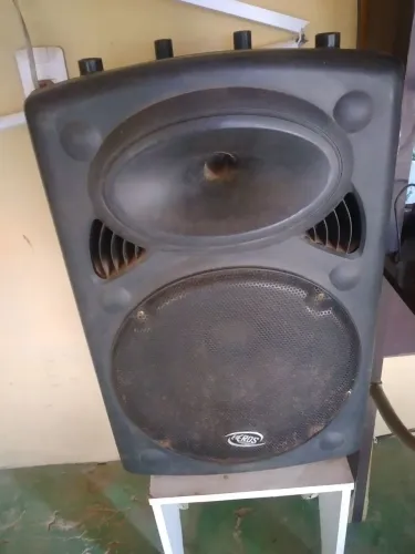 Vendo Caixa de Som Eros