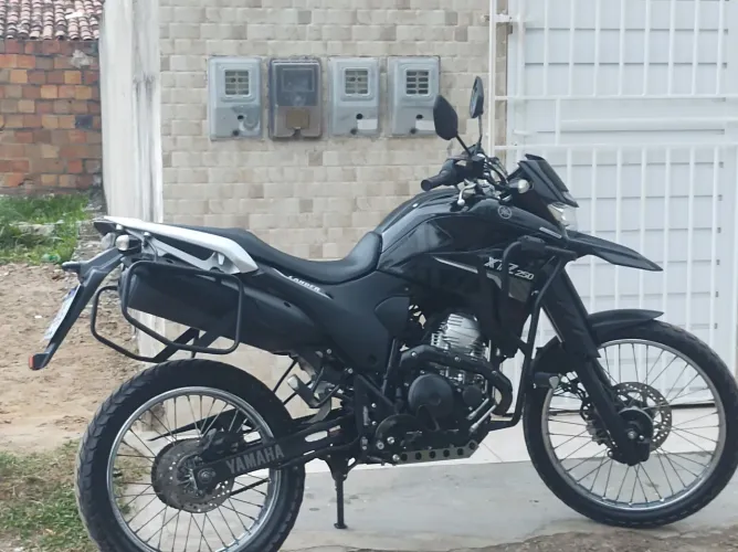 Lander 250 pra vender rápido e quase 0km