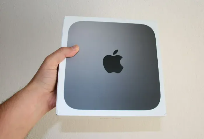 Mac mini 2018 3GHz 6コア　Intel Core i5 Mac mini 3.0GHz 6コアIntel Core i5 - スペースグレイ [整備済製品