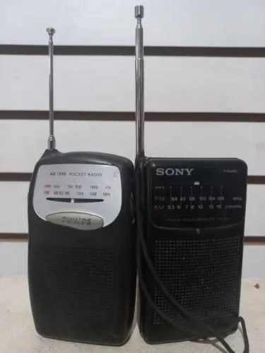 Rádios Portáteis Philips e Sony