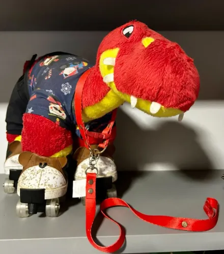  Dino criamigos com acessórios R$ 250,00