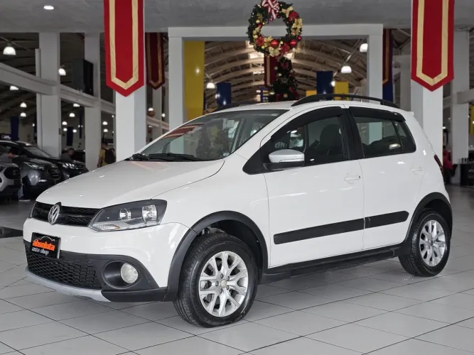 Volkswagen Crossfox 1.6 MI Total Flex 8V 5P 2014