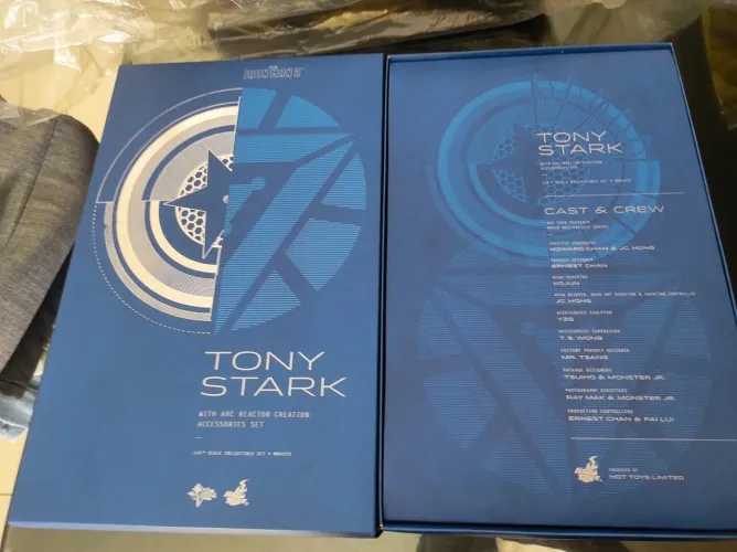 Hot toys Tony Stark Iron Man 2 - Figura Colecionável 1/6