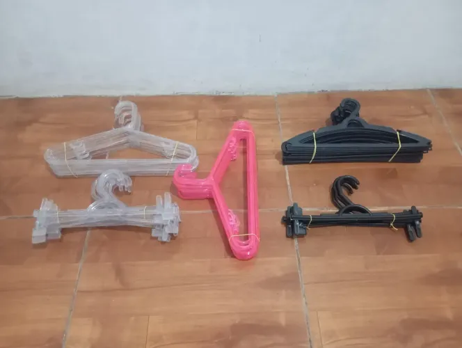 Kit de cabides diversos