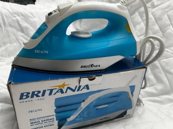 Ferro de Passar Roupa Britânia FB167N