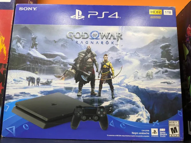 Ps4 com 3 jogos e um controle