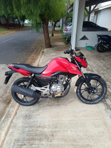 Fan 160 2025/25 O Km, emplacada 