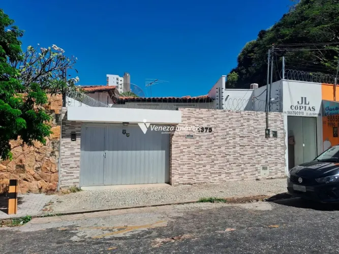 Casa Comercial no Bairro Horto para aluguel