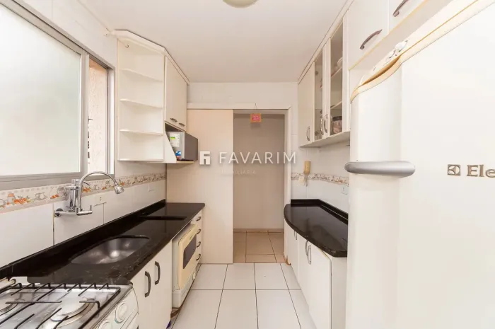 Apto 02 quartos e 01 vaga de garagem à venda Campo Comprido - Referência 231 ED.