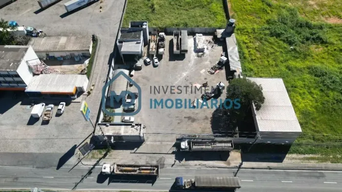 Área para locação em Viana com 3.300m², escritórios, tanque de combústivel e mais. Ideal p