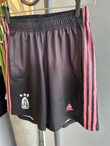 Calção adidas coleção limitada human race. juventus, tam - P