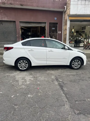 Hyundai HB20S Comfort Plus 1.0 TB Flex 12V Mec. 2019