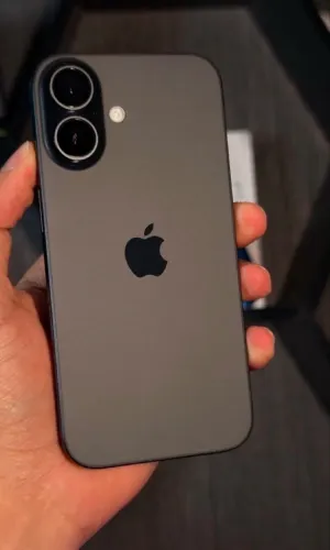 iPhone 16