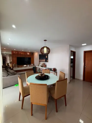 Casa à venda  Condomínio Foz Joanes | Buraquinho, 4 suítes, 1 térrea, varanda privativa