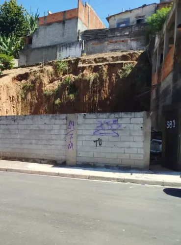 ITAQUAQUECETUBA COM 126 metros quadrados em Jardim Marcelo